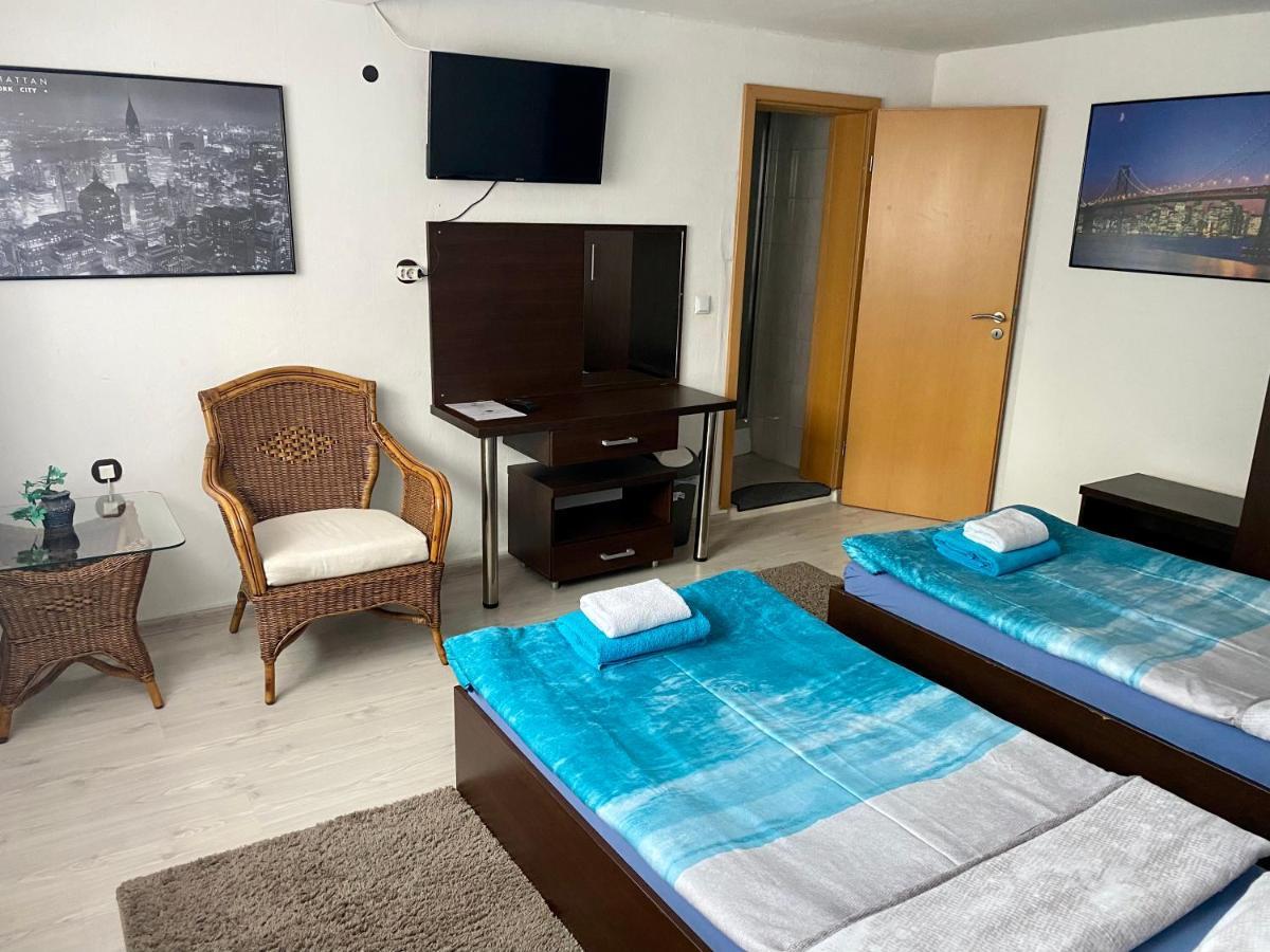 Riedwirtshaus Motel Neu-Ulm Ngoại thất bức ảnh