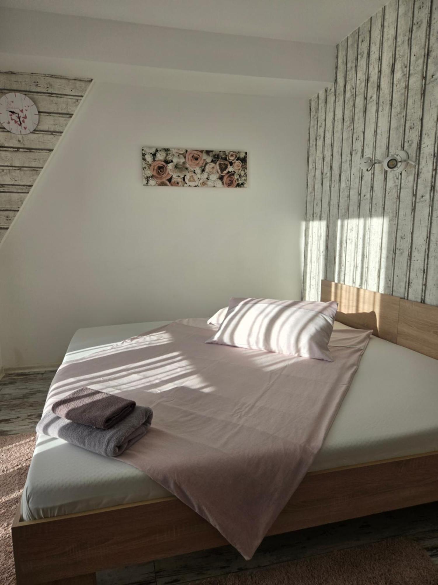 Riedwirtshaus Motel Neu-Ulm Ngoại thất bức ảnh